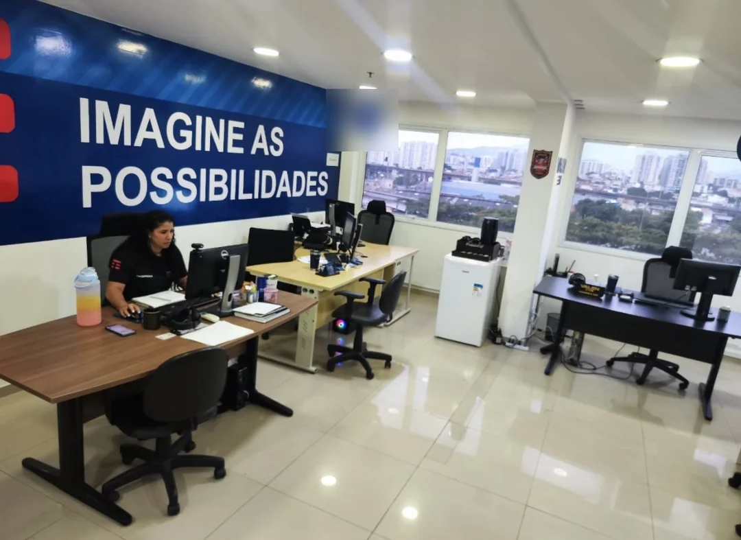 Salão de vendas e atendimento da Fourlink Empresas, no Rio de Janeiro